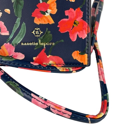 NWOT Nanette Lepore Floral Vegan Leather Crossbody Travel Passport Purse Pouch - Picture 2 of 14